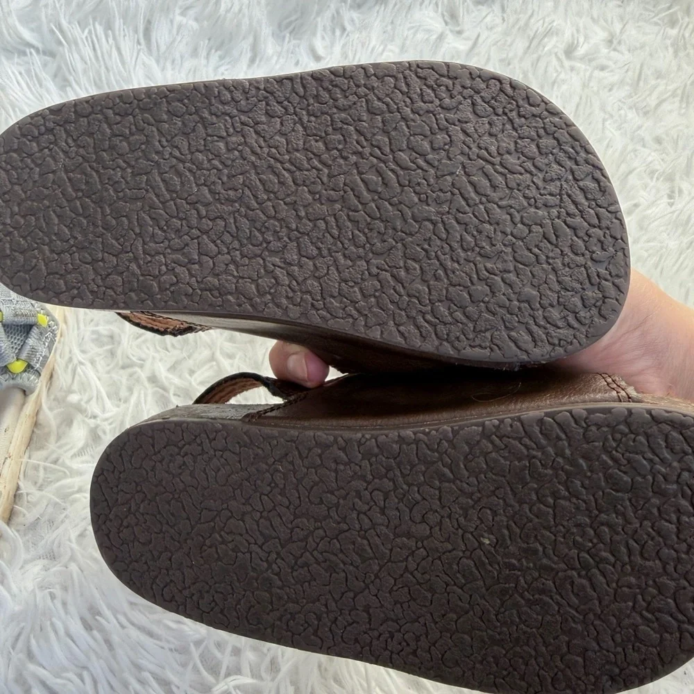 Bundle of 2 gray and Brown Kids Sandals summer